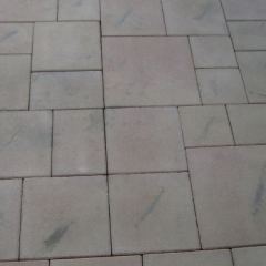 Betonstenen in wildverband