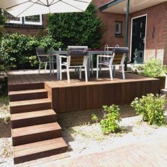 Vlonder van Bamboe-hout met speciaal clipsysteem - Hoveniersbedrijf C.K. van Mourik Buurmalsen, West-Betuwe, Buren, Tiel, Beusichem, Culemborg, Meteren, Tricht, Deil, Asch, Zoelen, Zoelmond, Avezaath, Erichem, Geldermalsen,