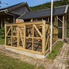 Buitenren voor kippen - Hoveniersbedrijf C.K. van Mourik - Buurmalsen - West Betuwe - Culemborg - Tiel - Meteren - Deil - Avezaath - Zoelen