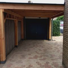 Carport Douglas hout op maat gemaakt. - Hoveniersbedrijf C.K. van Mourik West-Betuwe Geldermalsen Tiel Culemborg