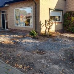 Aanvang van de tuinrenovatie Hoveniersbedrijf C.K. van Mourik Geldermalsen - Tiel - Culemborg